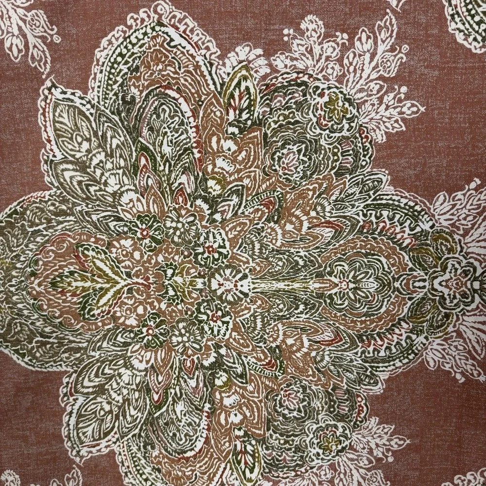 Pottery Barn Pillow Covers 2 Piece Linen Blend 24X24 Brown Floral Medallion BoHo